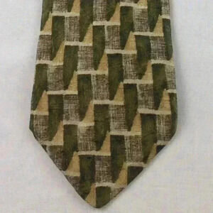 Geoffrey Beene Green Multi-Color Silk Tie 59" x 4"